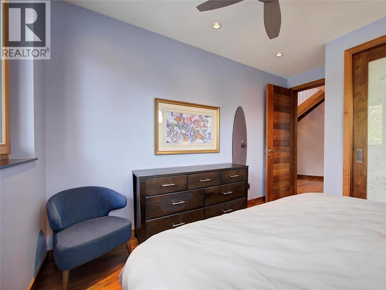 5308 Lakeshore Road, Kelowna, BC, V1W 4J3 - 38