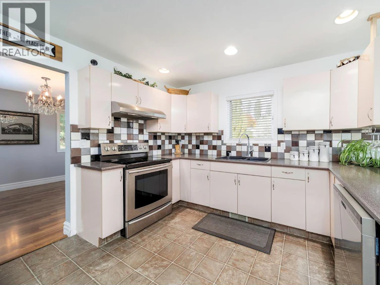 3777 Salloum Road, West Kelowna, BC, V4T 1E3 - 16