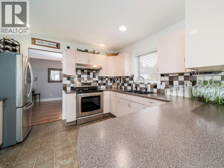 3777 Salloum Road, West Kelowna, BC, V4T 1E3 - 21
