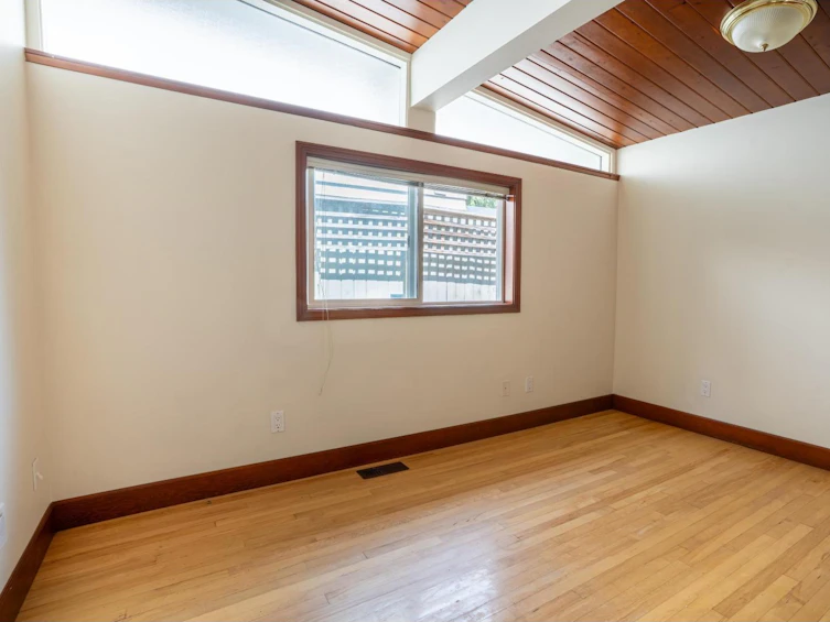 9714 131 Street, Surrey, BC, V3T 3P3 - 9