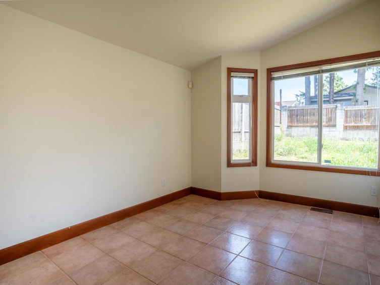 9714 131 Street, Surrey, BC, V3T 3P3 - 10