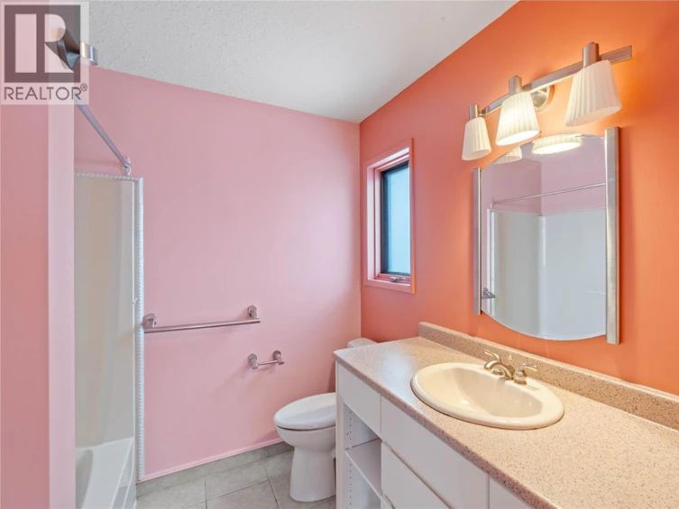 624 Cowan Street, Kamloops, BC, V2C 3G4 - 18