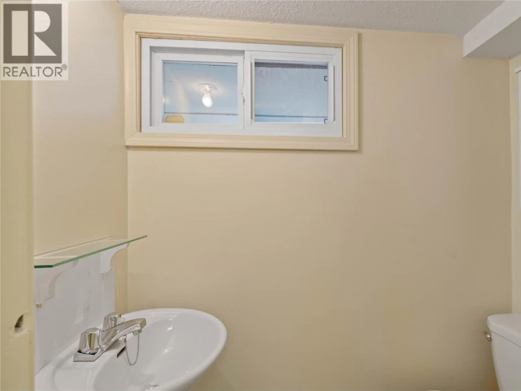 624 Cowan Street, Kamloops, BC, V2C 3G4 - 23