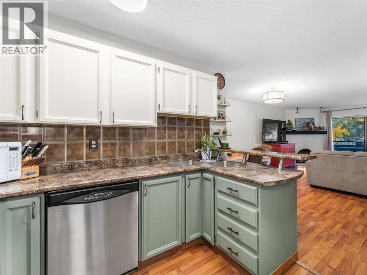 210-983 Bernard Avenue, Kelowna, BC, V1Y 6P7 - 7