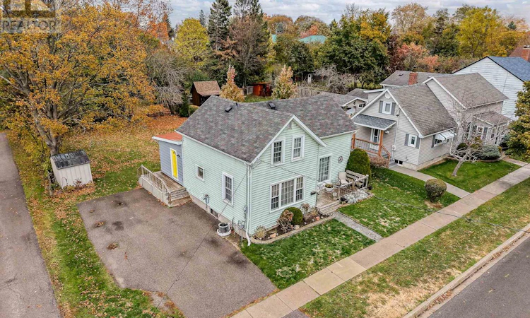 316 Tweed Street