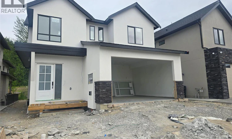 996 Bull Crescent