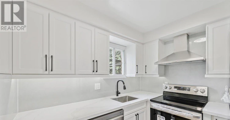 232 Kozlov Street, Barrie, ON, L4N 7H6 - 11