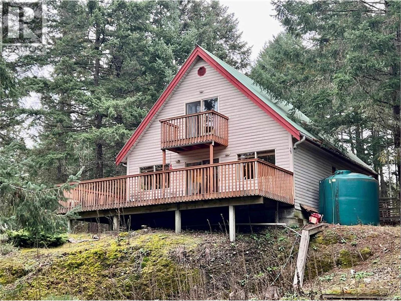 702 Charter Road, Mayne Island, BC, V0N 2J1