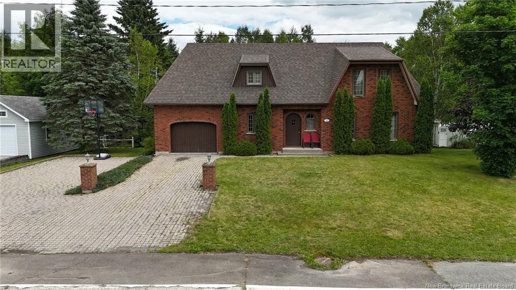 24 Paquin Street, Edmundston, NB, E7B 1V4