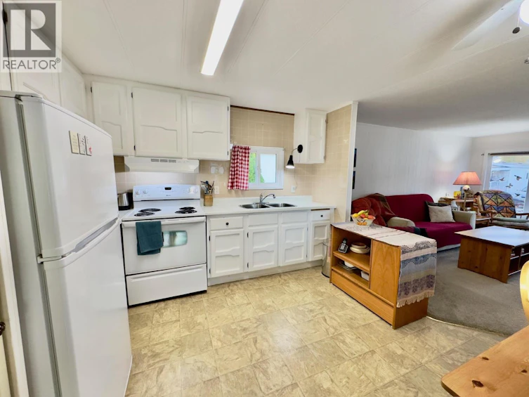 42-999 Burnaby Avenue, Penticton, BC, V2A 1G7 - 5