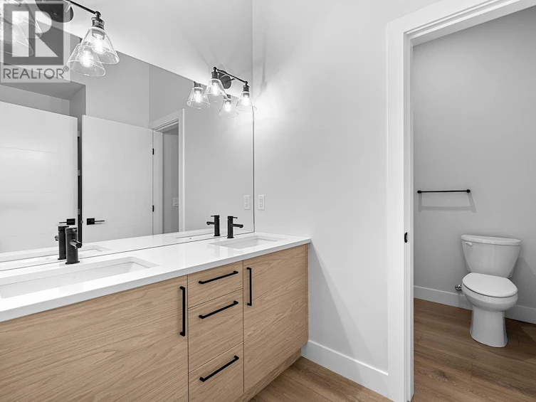 1018 Emslie Street, Kelowna, BC, V1W 5J1 - 53