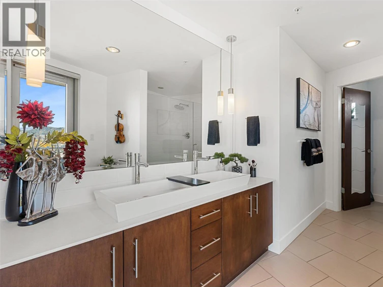 701-2040 Springfield Road, Kelowna, BC, V1Y 9N7 - 30