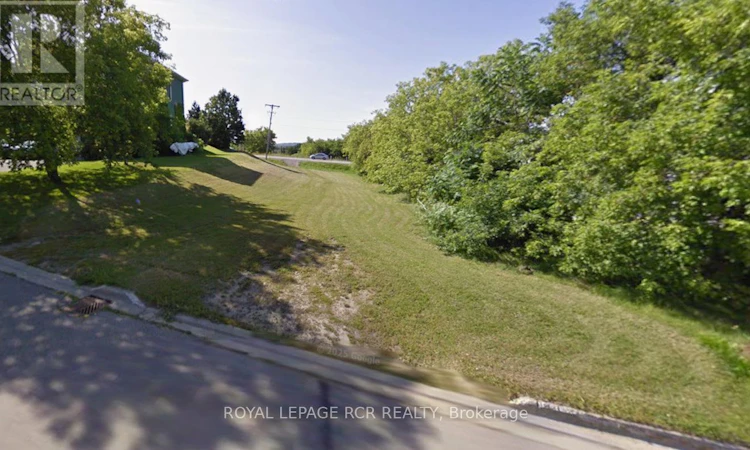 9-11 Annamaria Drive