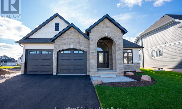 546 Algonquin Trail