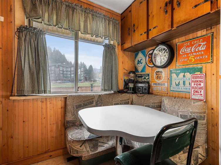 5491 Viola Street, Vedder Crossing, Chilliwack, BC, V2R 3M6 - 14