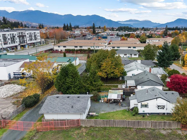 5491 Viola Street, Vedder Crossing, Chilliwack, BC, V2R 3M6 - 3