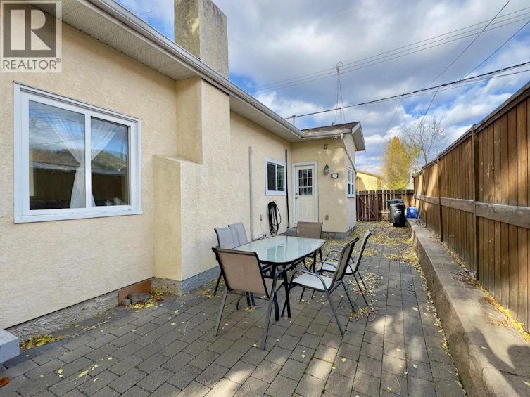 709 Municipal Avenue, Penticton, BC, V2A 2R7 - 35