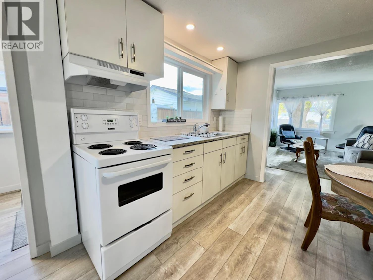 709 Municipal Avenue, Penticton, BC, V2A 2R7 - 12
