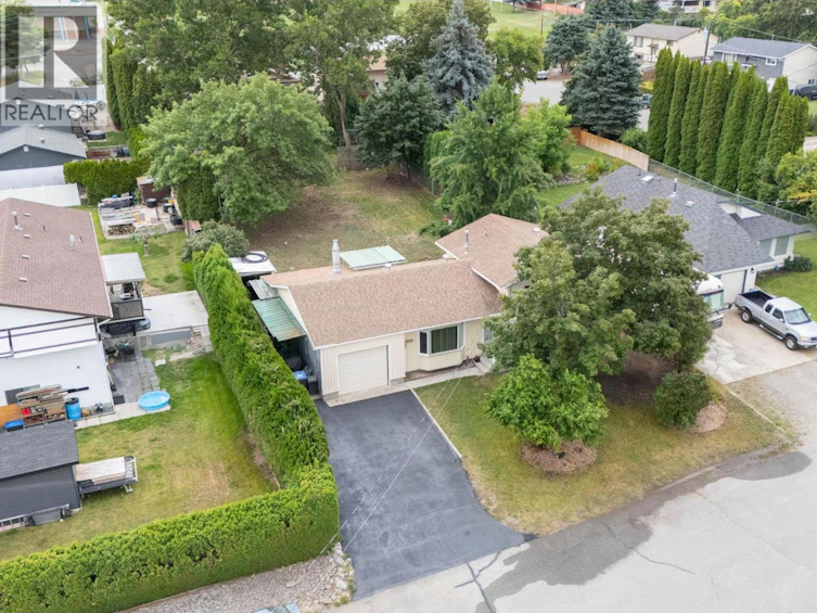 4811 Parkdale Crescent, Kelowna, BC, V1X 6T3 - 3