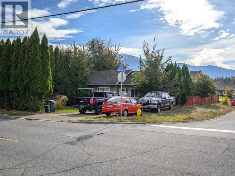 3775 Wood Avenue, Armstrong, BC, V0E 1B2 - 27
