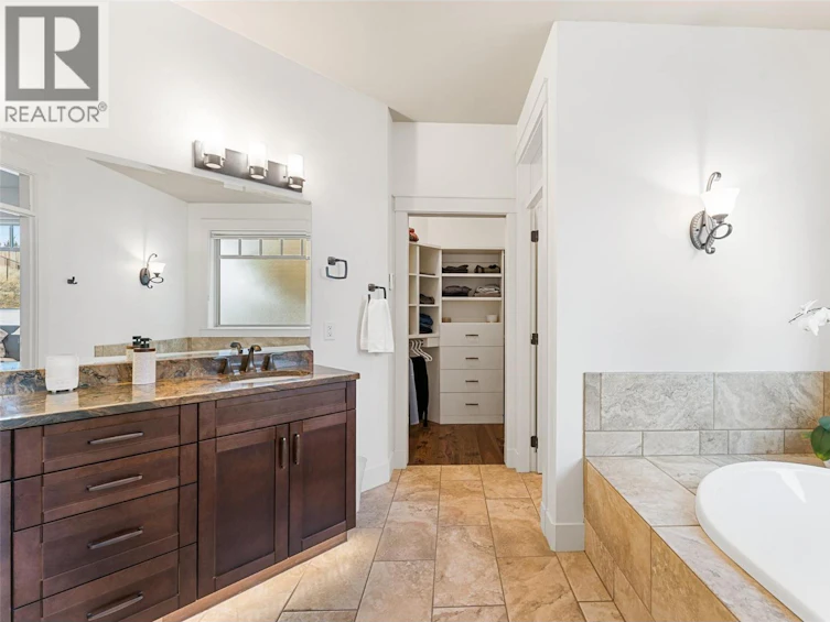 5090 Twinflower Crescent, Kelowna, BC, V1W 5L8 - 22