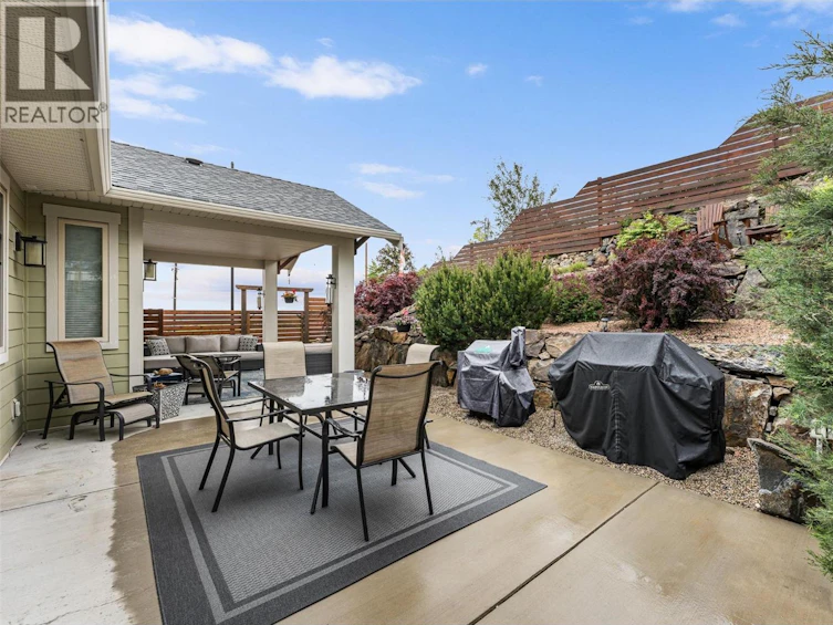 5090 Twinflower Crescent, Kelowna, BC, V1W 5L8 - 4