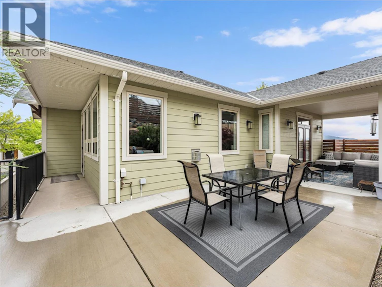 5090 Twinflower Crescent, Kelowna, BC, V1W 5L8 - 5