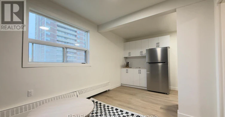 60 Triller Avenue N, Toronto, ON, M6R 2H8 - 12
