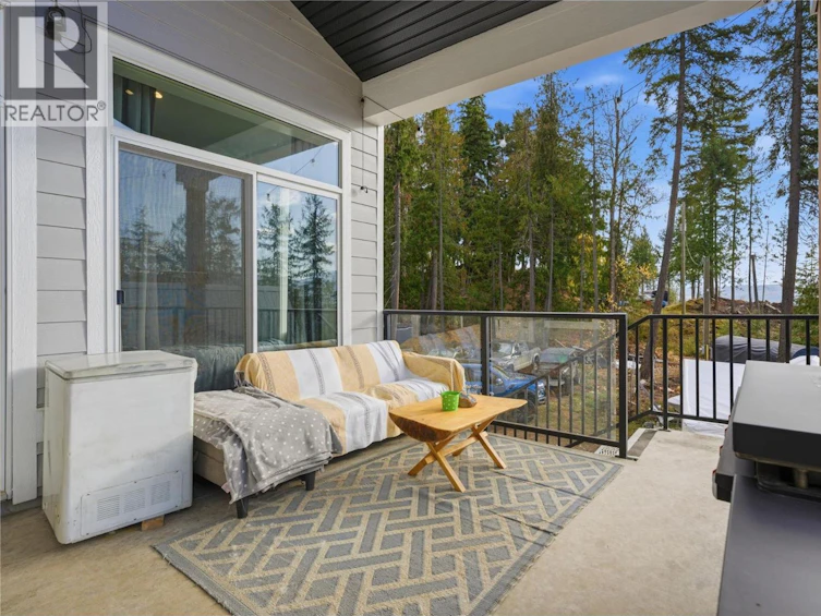 7636 Mountain Drive, Anglemont, BC, V0E 1M8 - 14
