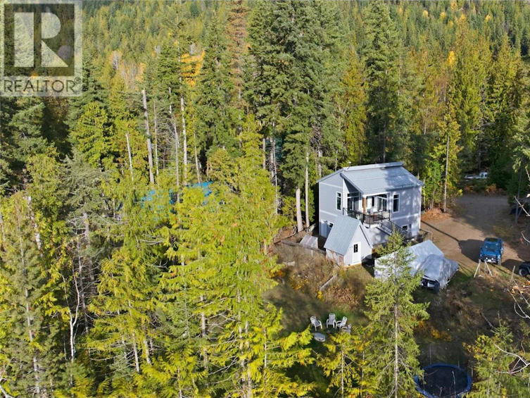 7636 Mountain Drive, Anglemont, BC, V0E 1M8 - 40