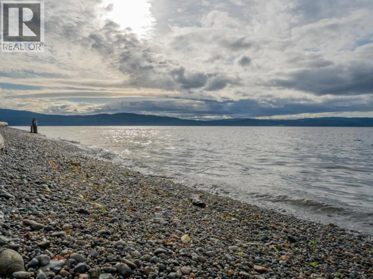 8685 101 Highway, Powell River, BC, V8A 0H2 - 24