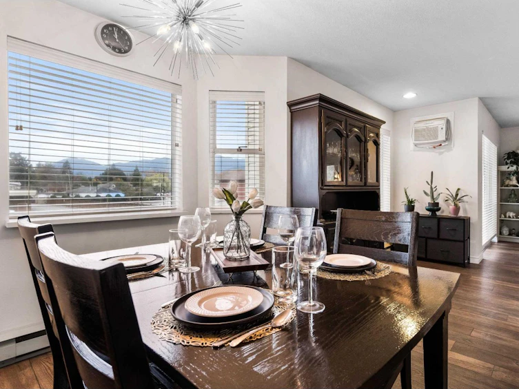 201-46966 East Yale Chilliwack Proper Road, Chilliwack, BC, V2P 2S7 - 3