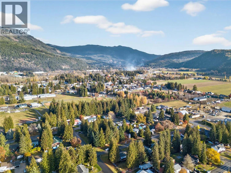 705 Spruce Street, Sicamous, BC, V0E 2V0 - 42