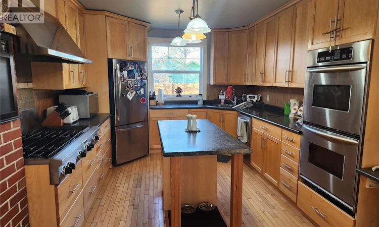 309 4th Street W