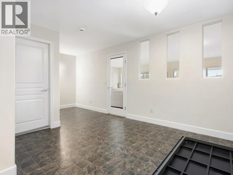 3492 Camelback Drive, Kelowna, BC, V1X 8A7 - 41