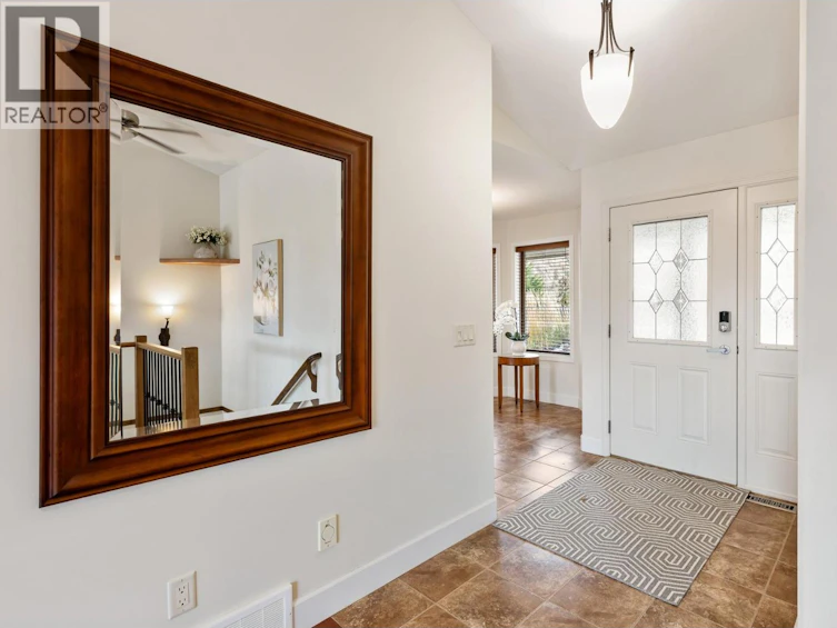 3492 Camelback Drive, Kelowna, BC, V1X 8A7 - 6
