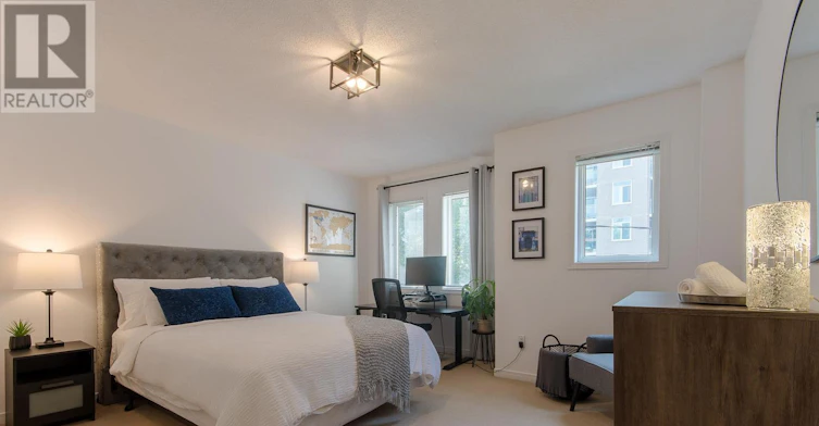 7 Trent Avenue, Toronto, ON, M4C 5C6 - 16
