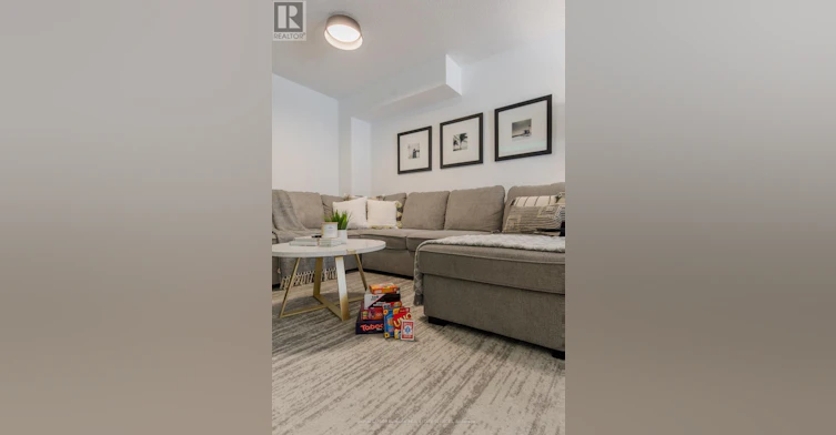 7 Trent Avenue, Toronto, ON, M4C 5C6 - 12