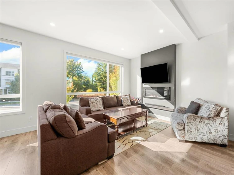5-27640 Lantern Avenue, Abbotsford, BC, V4X 1M3 - 2