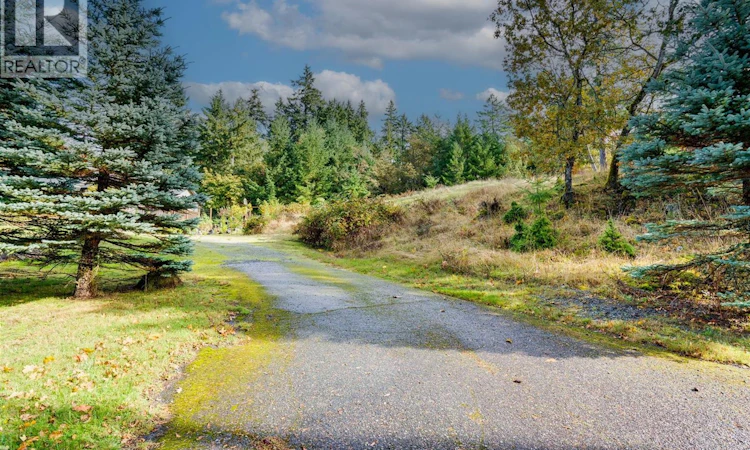 Lot-B Garry Oak Drive