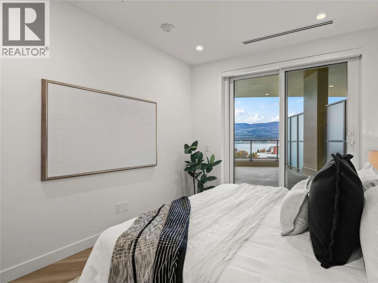 902-3340 Lakeshore Road, Kelowna, BC, V1W 0H6 - 42