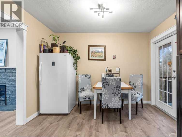 12003 Kidston Road, Coldstream, BC, V1B 1S7 - 10