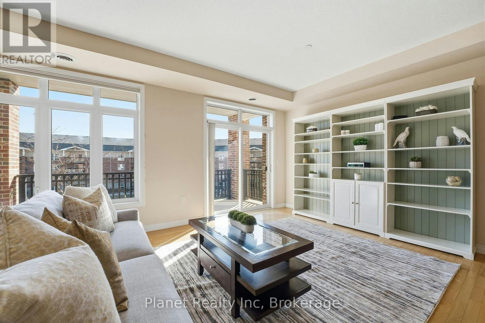 301-65 Bayberry Drive, Guelph, ON, N1G 5K8