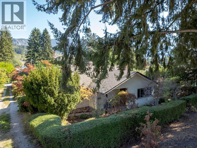 205 6th Avenue, Castlegar, BC, V1N 1T1 - 37
