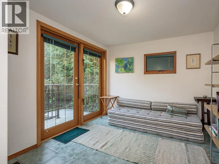 205 6th Avenue, Castlegar, BC, V1N 1T1 - 21
