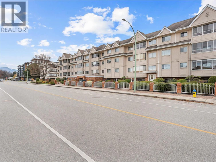 210-1055 Lawrence Avenue, Kelowna, BC, V1Y 6M3 - 35
