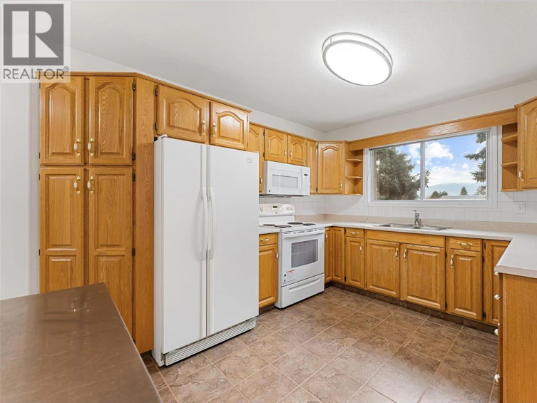 210-1055 Lawrence Avenue, Kelowna, BC, V1Y 6M3 - 17