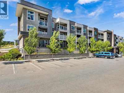119-695 Academy Way - 2