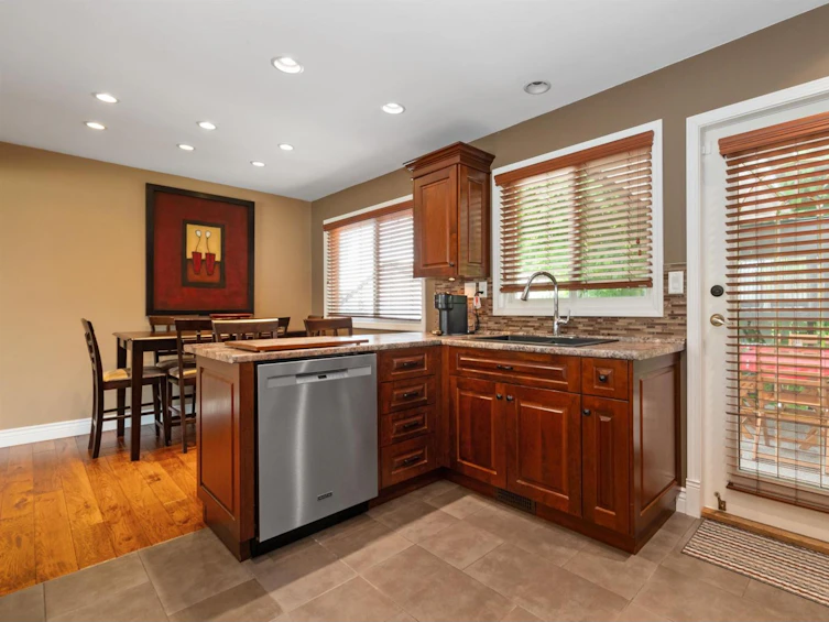 10347 Kent Fairfield Road Island, Chilliwack, BC, V2P 5X9 - 10