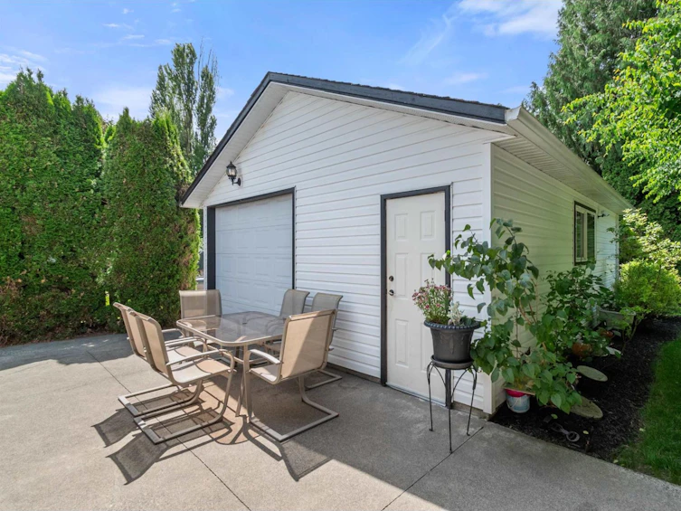 10347 Kent Fairfield Road Island, Chilliwack, BC, V2P 5X9 - 5